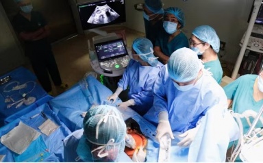 Tin mới y tế ngày 25/5: Đề xuất Bảo hiểm y tế chi trả điều trị can thiệp bào thai